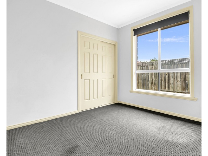 2/32 Stockwell crescent, Keilor Downs VIC 3038