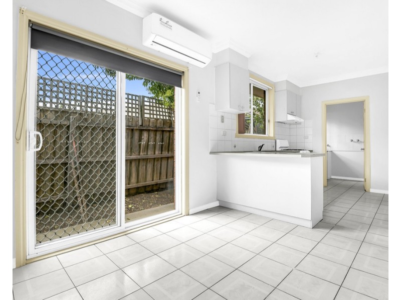2/32 Stockwell crescent, Keilor Downs VIC 3038