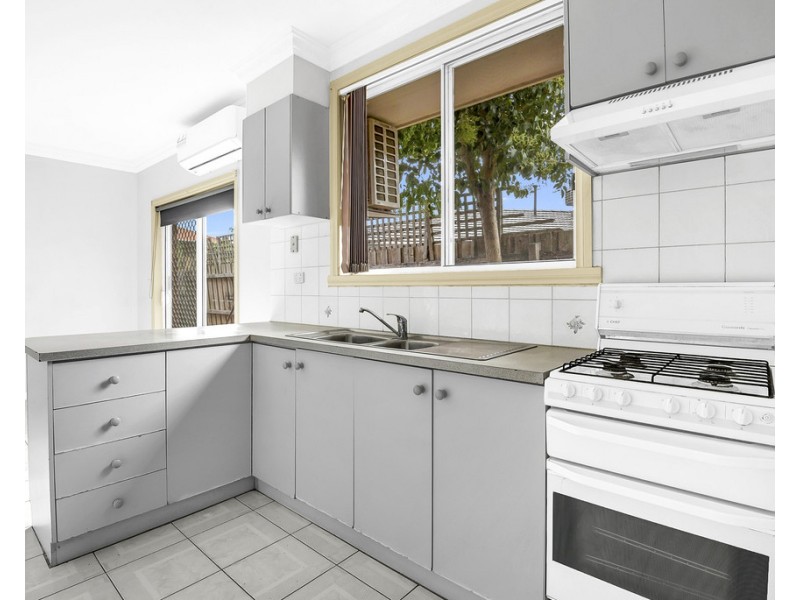 2/32 Stockwell crescent, Keilor Downs VIC 3038