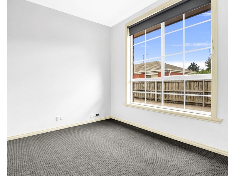 2/32 Stockwell crescent, Keilor Downs VIC 3038