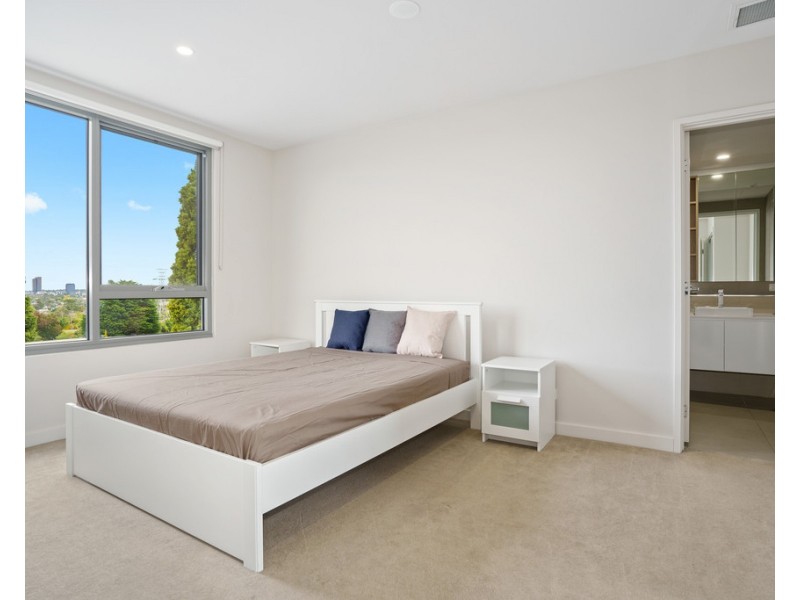 303/832 Doncaster Road, Doncaster VIC 3108