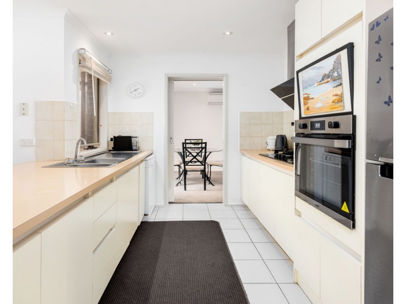 67 Prince of Wales Avenue, Mill Park VIC 3082