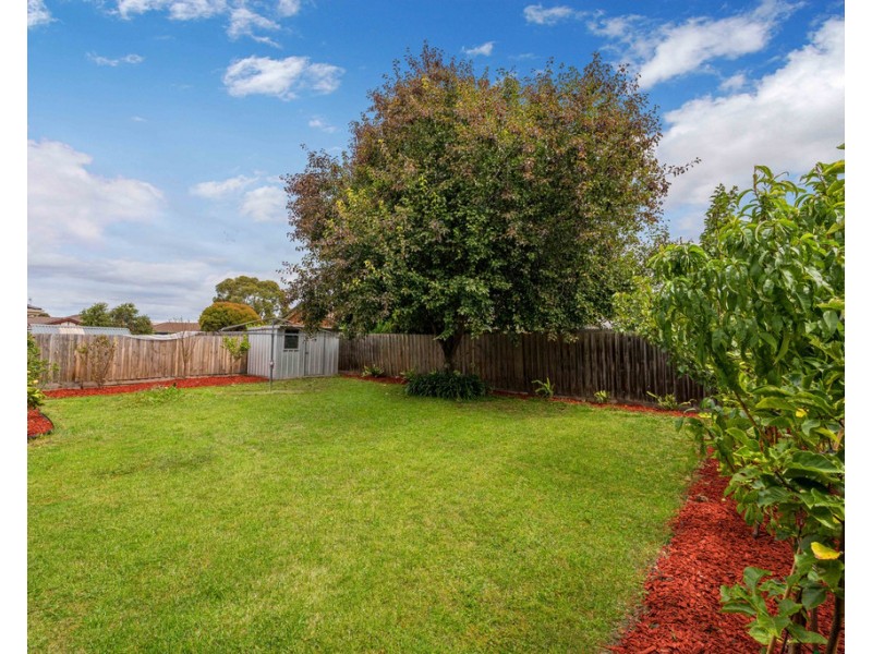 67 Prince of Wales Avenue, Mill Park VIC 3082