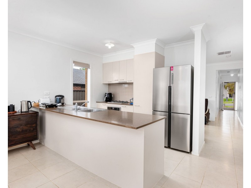 24 Muir Way, Mernda VIC 3754