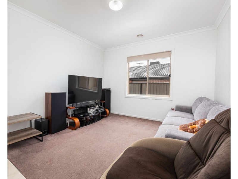 24 Muir Way, Mernda VIC 3754