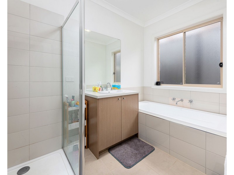 24 Muir Way, Mernda VIC 3754
