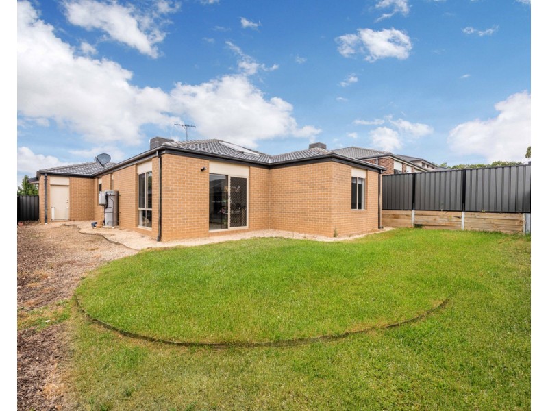 24 Muir Way, Mernda VIC 3754