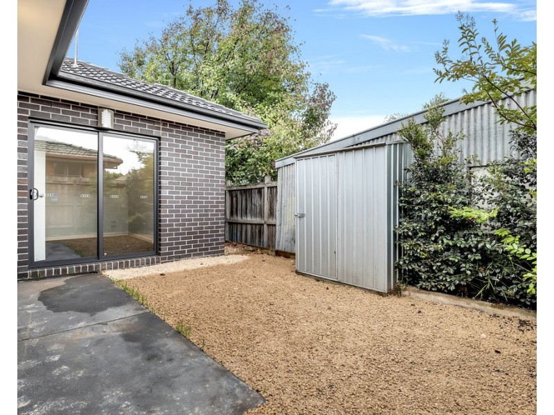 1 and 4/4 Dunne St, Kingsbury VIC 3083