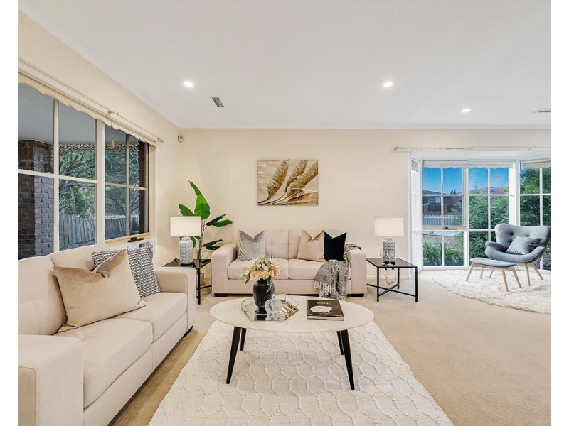 14 Peyton Drive, Mill Park VIC 3082