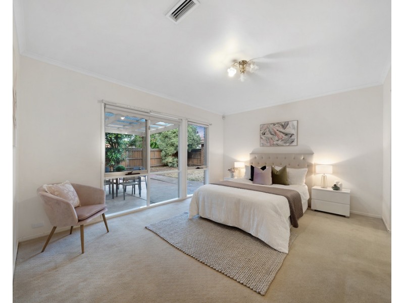 14 Peyton Drive, Mill Park VIC 3082