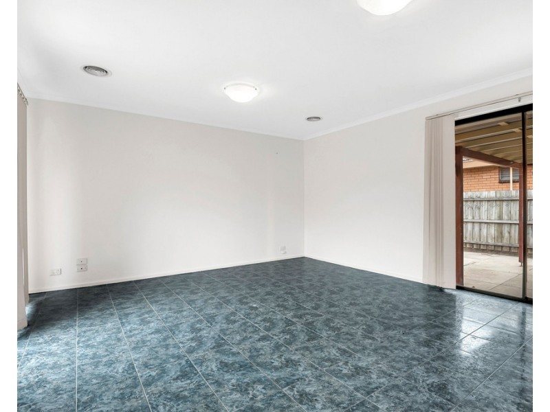 34 Burbank Drive, Reservoir VIC 3073