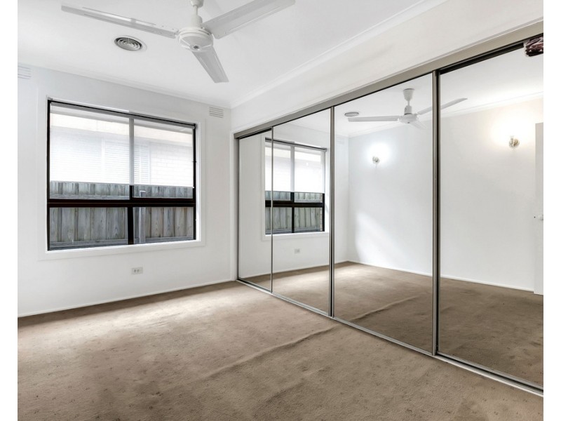 34 Burbank Drive, Reservoir VIC 3073