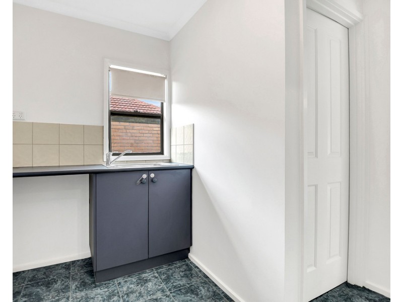 34 Burbank Drive, Reservoir VIC 3073