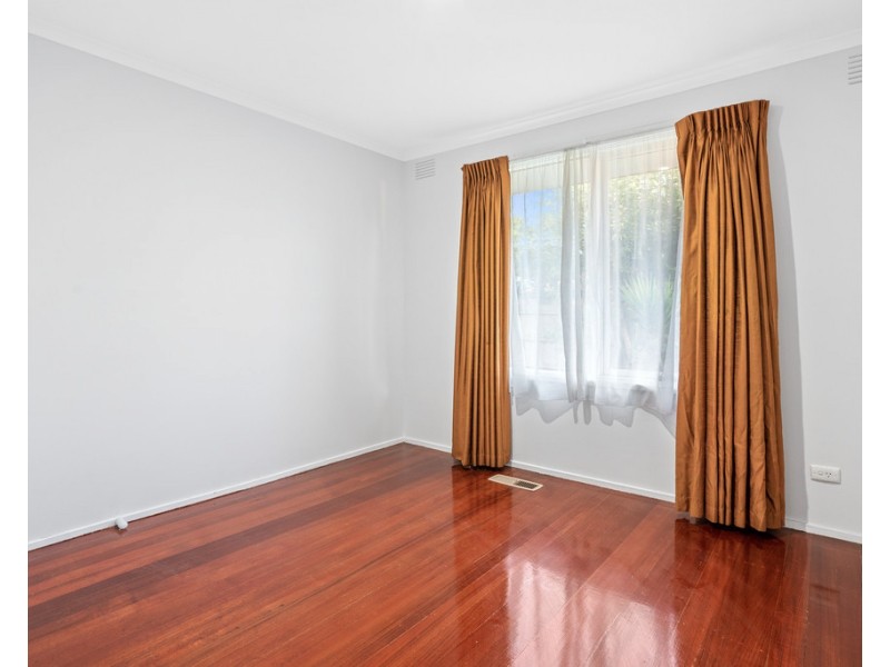 27 Roycroft Avenue, Mill Park VIC 3082