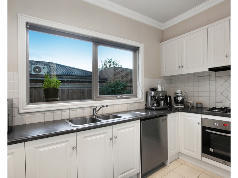 31 Thomas Street, Airport West VIC 3042