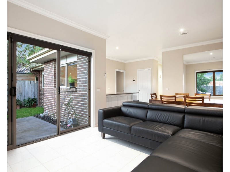 31 Thomas Street, Airport West VIC 3042