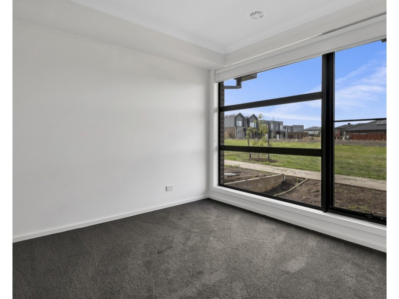 68 Yann Drive, Wollert VIC 3750