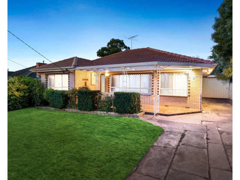 279 Greenwood Drive, Watsonia VIC 3087