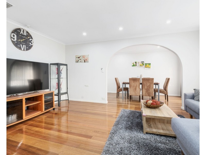 279 Greenwood Drive, Watsonia VIC 3087