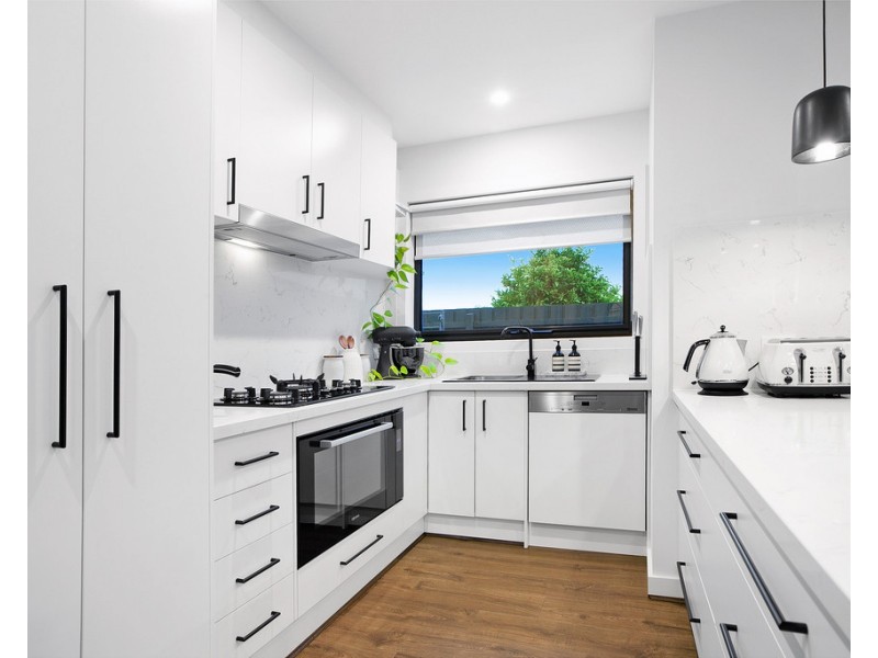 4/9 Cash Street, Kingsbury VIC 3083