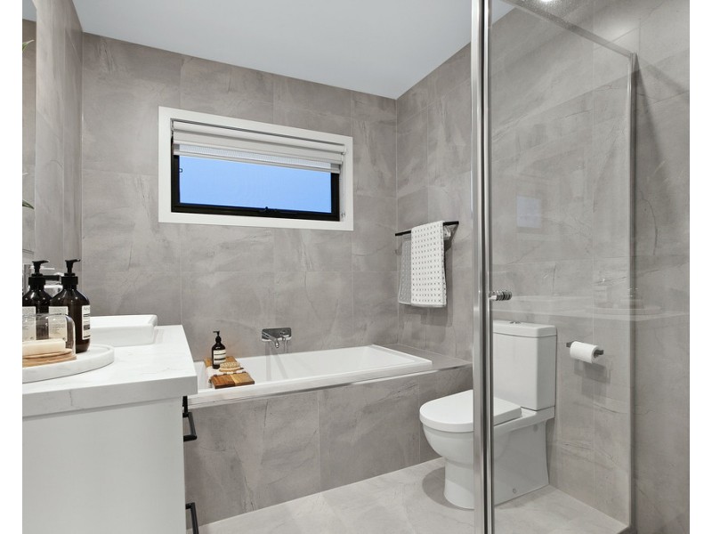 4/9 Cash Street, Kingsbury VIC 3083