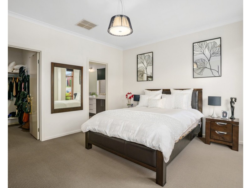 53 Dalmeny Way, Mernda VIC 3754