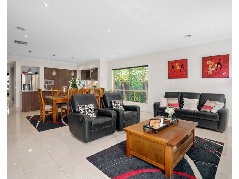 53 Dalmeny Way, Mernda VIC 3754