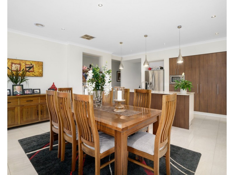 53 Dalmeny Way, Mernda VIC 3754