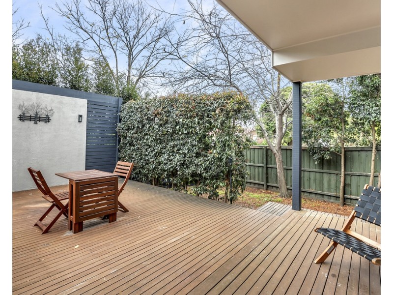 11 Eaglet Court, Mill Park VIC 3082