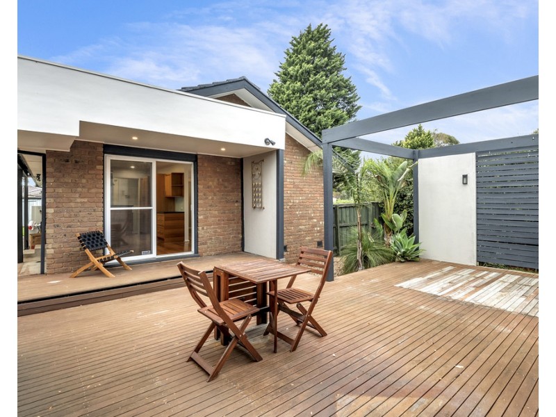 11 Eaglet Court, Mill Park VIC 3082