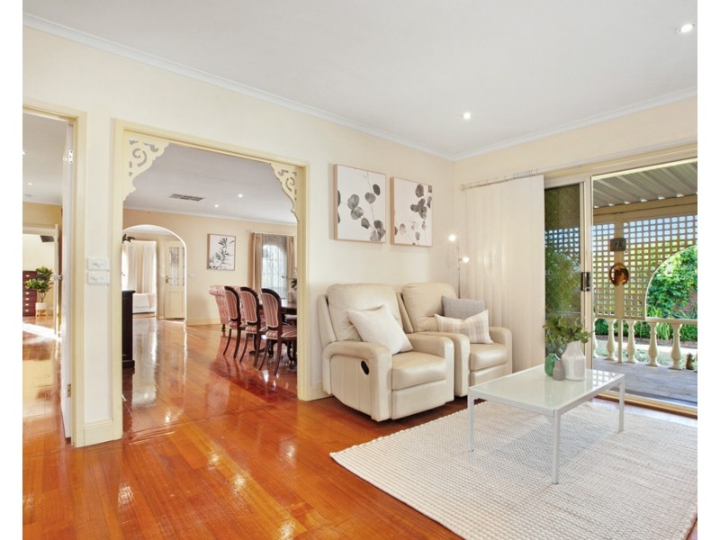 4 Witney Way, Bundoora VIC 3083