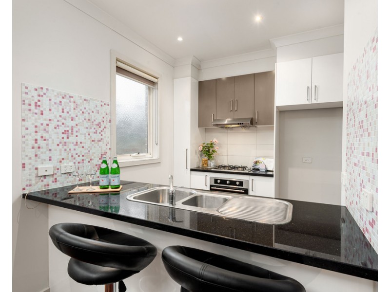 2/35-37 Cheddar Road, Reservoir VIC 3073