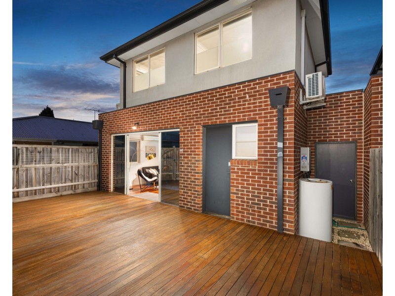 2/35-37 Cheddar Road, Reservoir VIC 3073