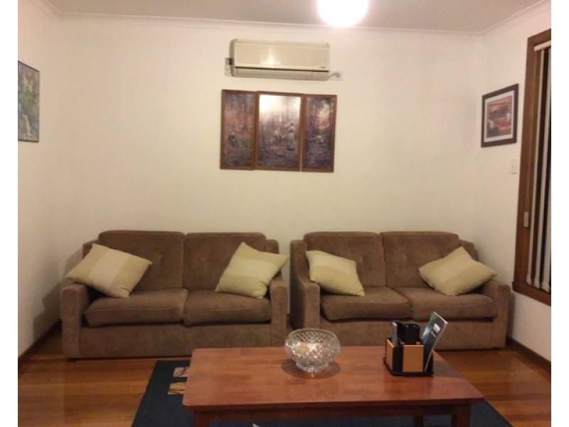 2/84 Purinuan, Reservoir VIC 3073