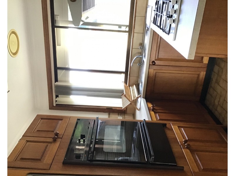2/84 Purinuan, Reservoir VIC 3073