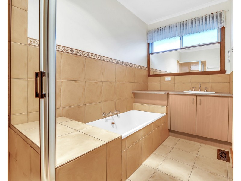 25 Warrenwood Place, Bundoora VIC 3083