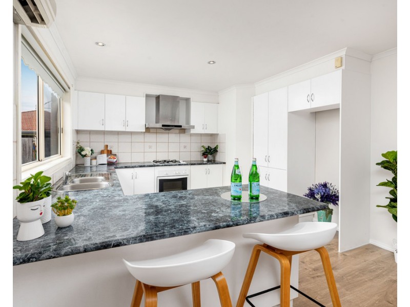 1/24 Jasmine Drive, Mill Park VIC 3082