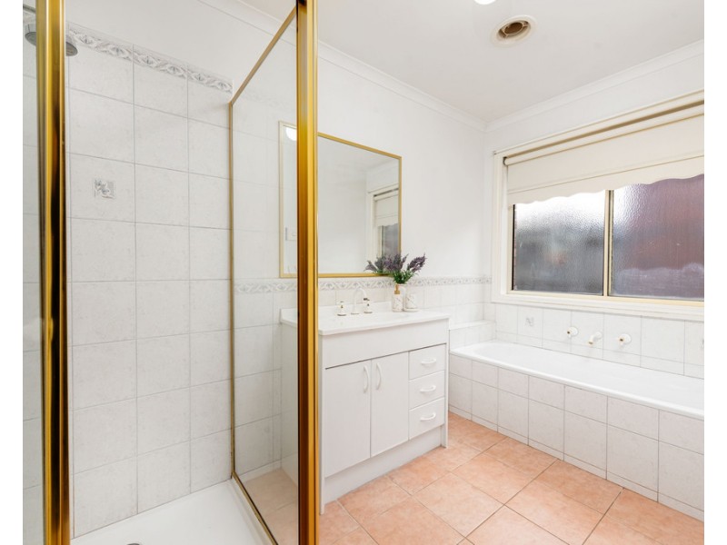 1/24 Jasmine Drive, Mill Park VIC 3082