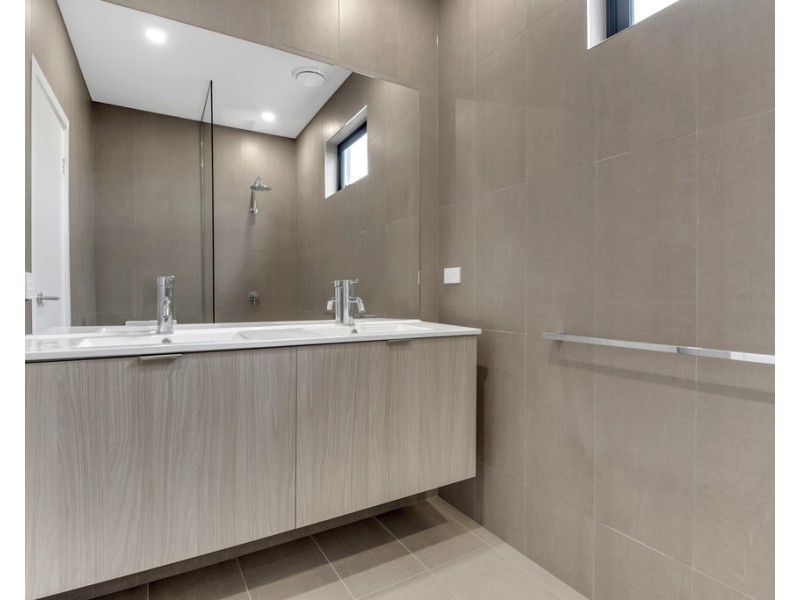 17 Tussock Drive, Thomastown VIC 3074