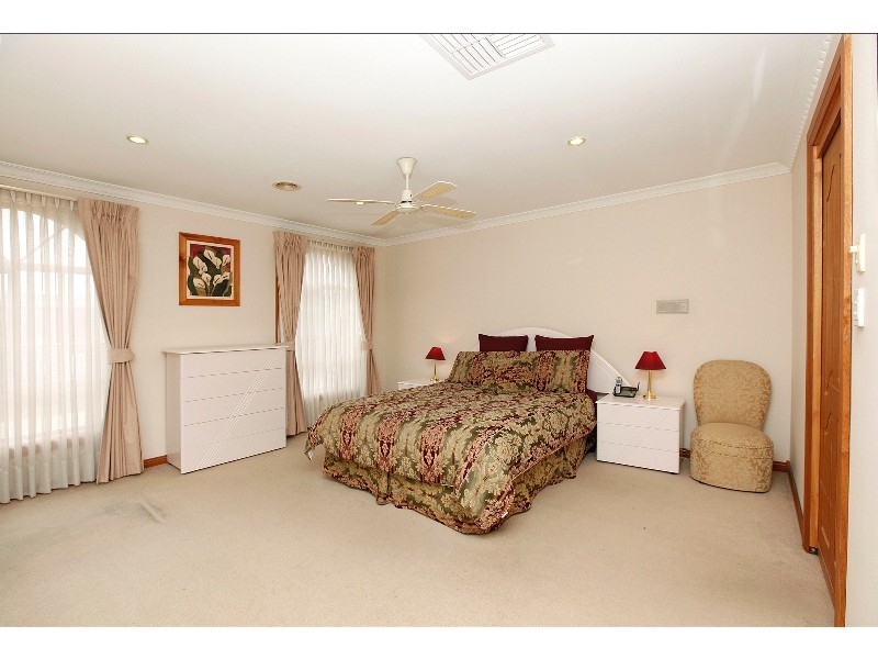 5 Parfrey Avenue, Lalor VIC 3075