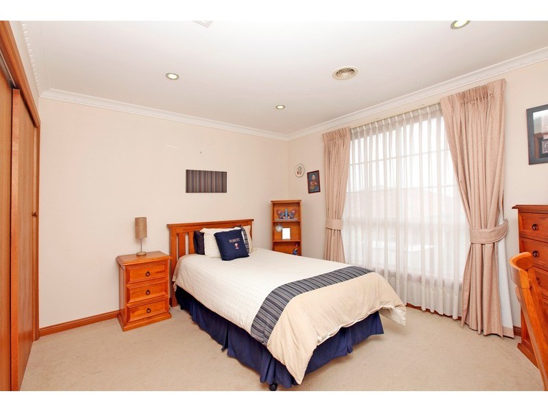 5 Parfrey Avenue, Lalor VIC 3075