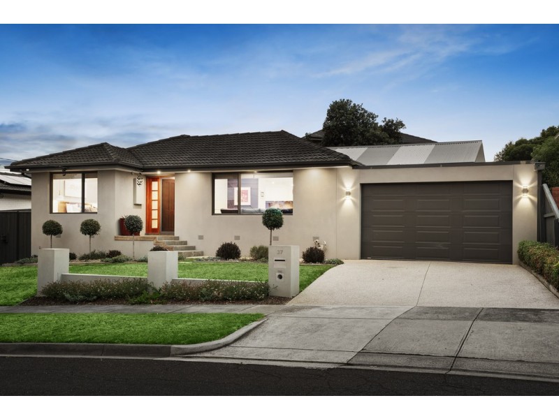 27 Champion Crescent, Bundoora VIC 3083