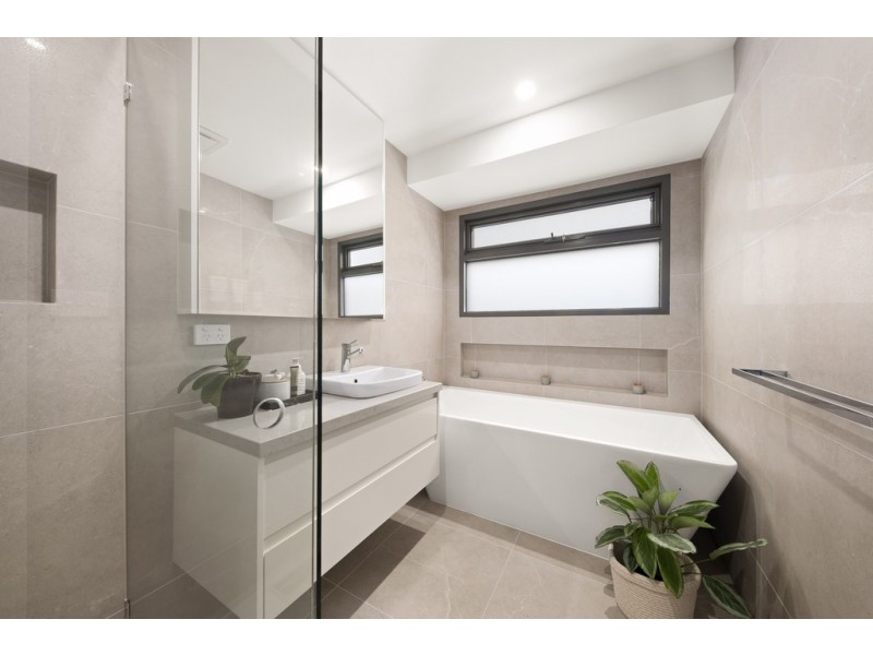 27 Champion Crescent, Bundoora VIC 3083