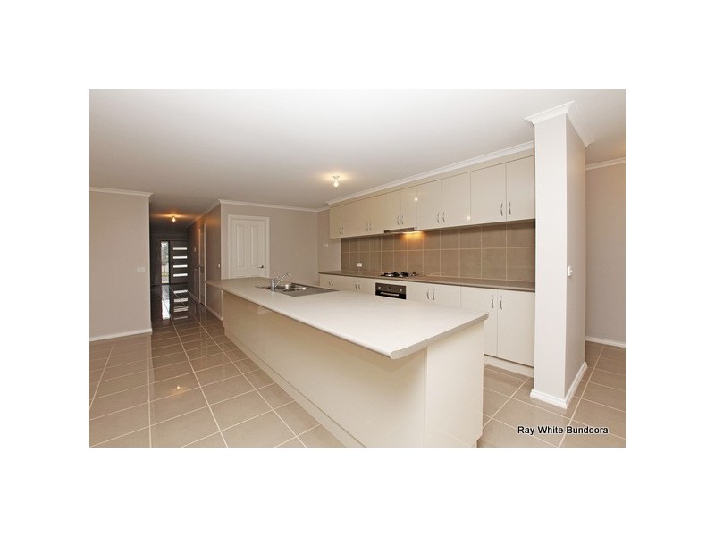 5 Chocolate Lily Court, Wallan VIC 3756