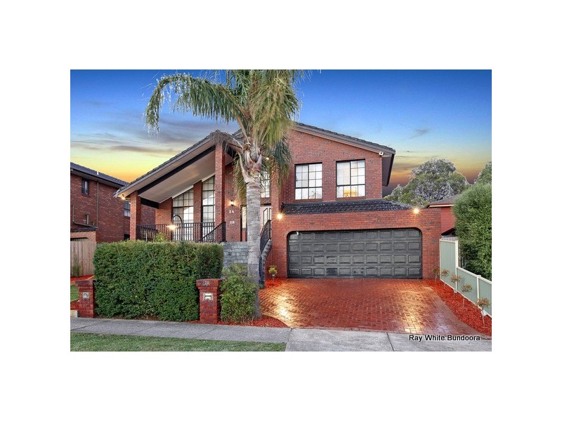 24 Pulford Crescent, Mill Park VIC 3082