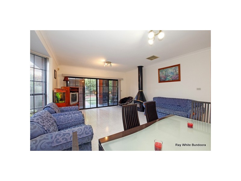 24 Pulford Crescent, Mill Park VIC 3082