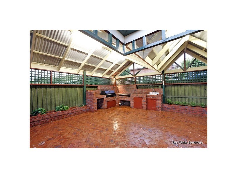 24 Pulford Crescent, Mill Park VIC 3082