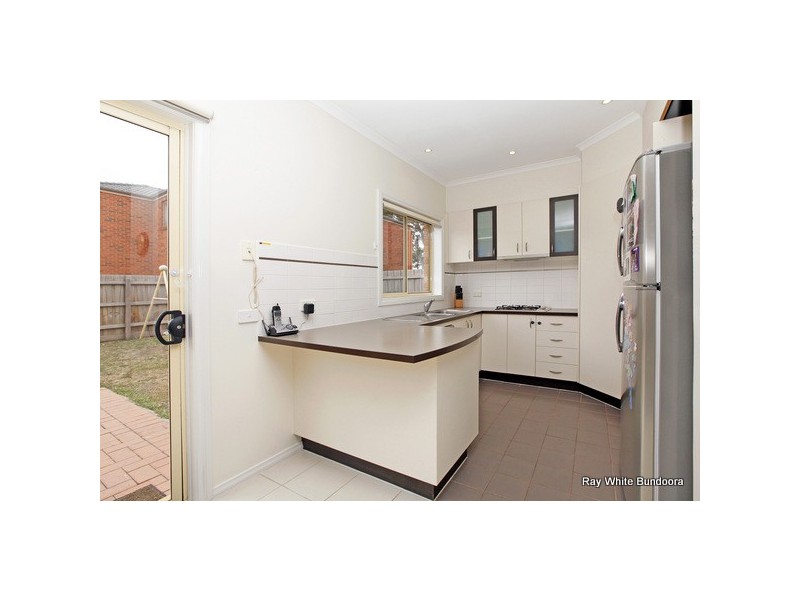 2 Hummingbird Place, South Morang VIC 3752