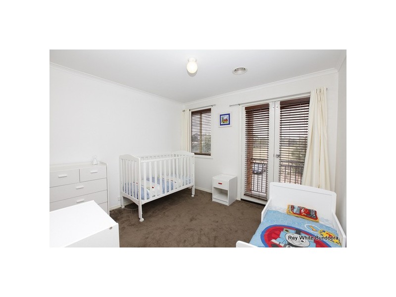 2 Hummingbird Place, South Morang VIC 3752