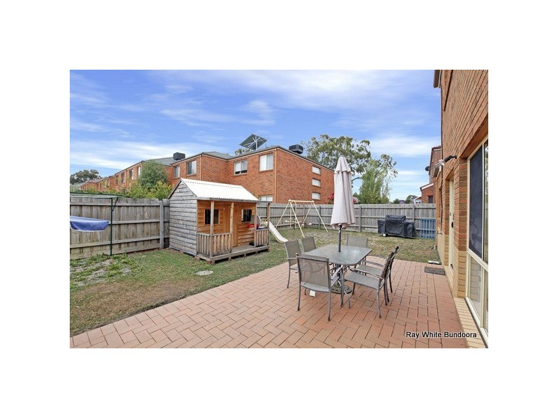 2 Hummingbird Place, South Morang VIC 3752
